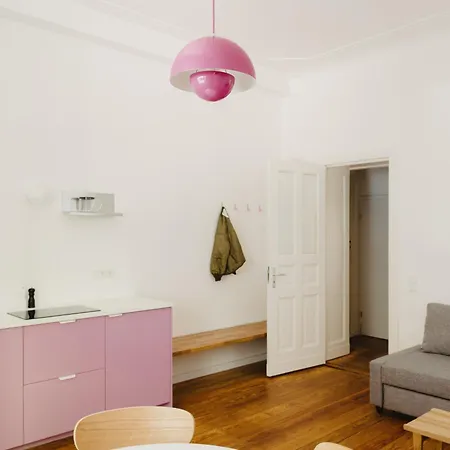 Nook Am Tempelhofer Feld