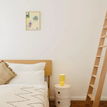 Nook Am Tempelhofer Feld Апартаменты *