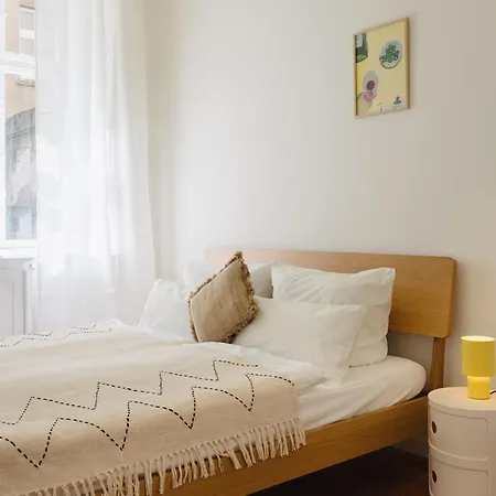 Nook Am Tempelhofer Feld *